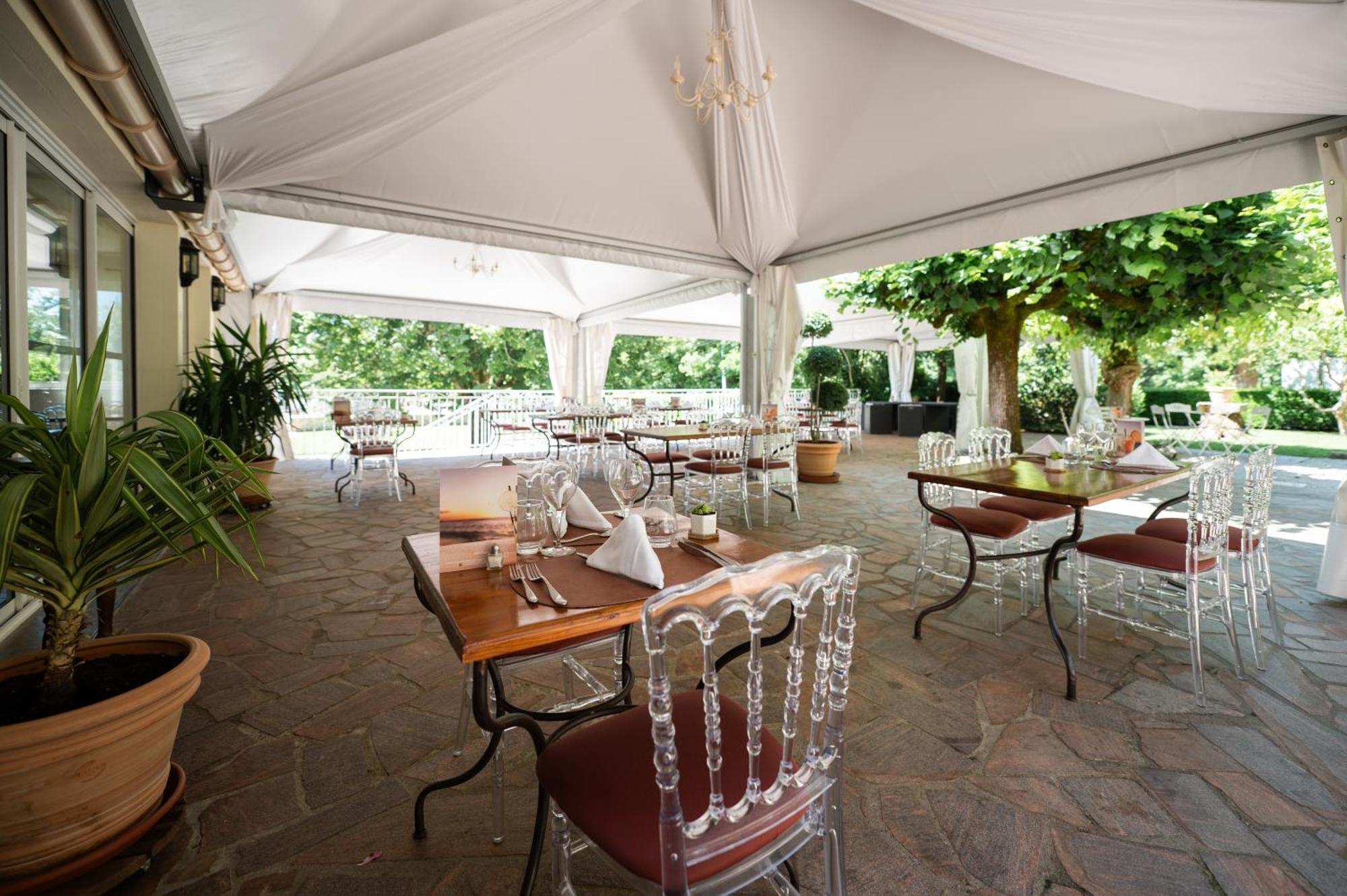 Logis Hotels - Hotel Restaurant Domaine Les Falaises Martel Eksteriør bilde